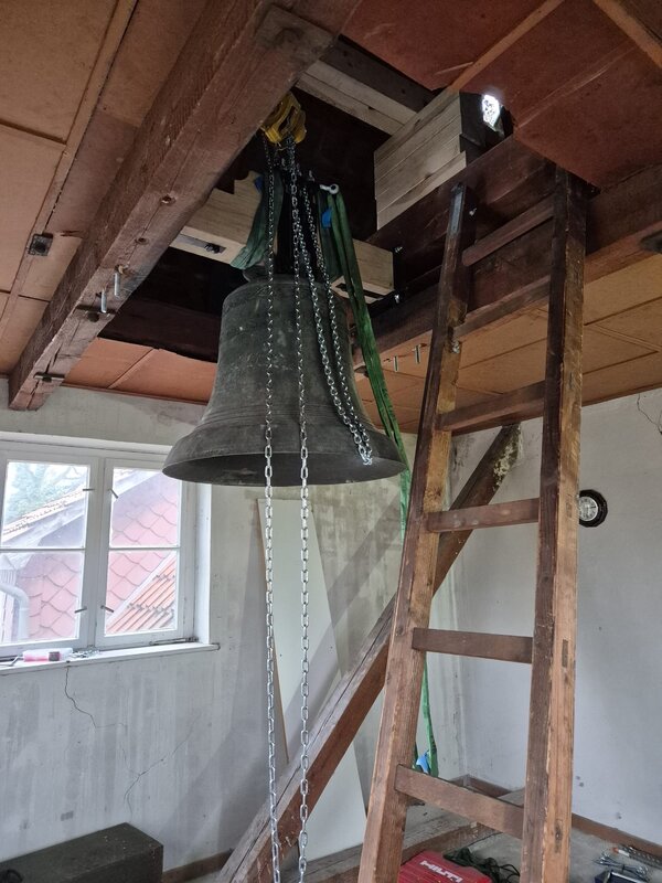 Bild vergr&ouml;&szlig;ern: Glocke Rolfsb&uuml;ttel